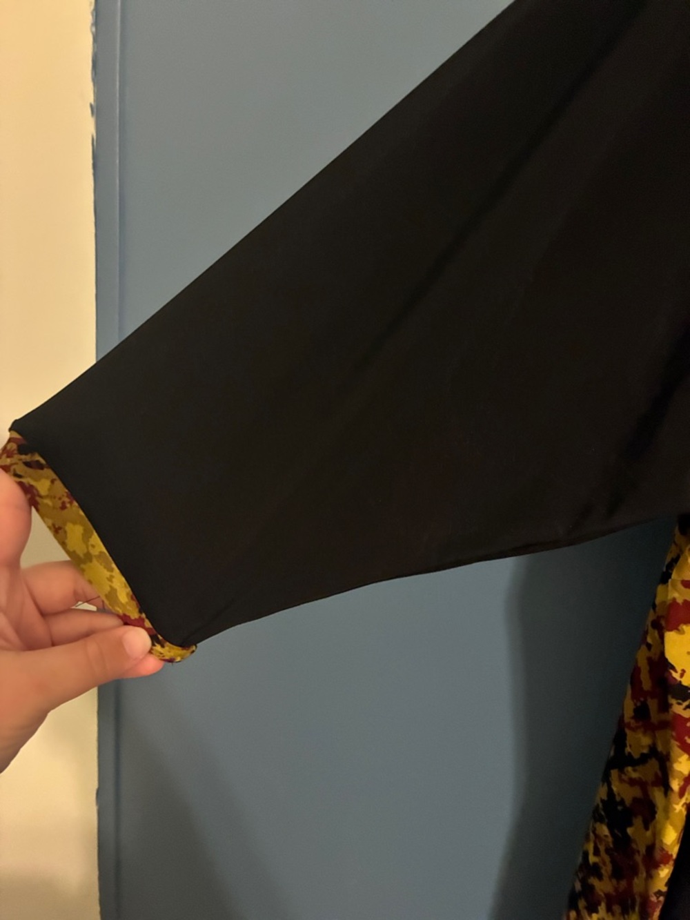 Sew Modest-Custom Made Top🖤💛 - Picture 3 of 4